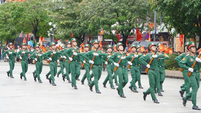 Quân đội sẽ múa súng, biểu diễn võ thuật, dân vũ ngay tại trung tâm TP HCM trong tháng 8 - Ảnh 2.