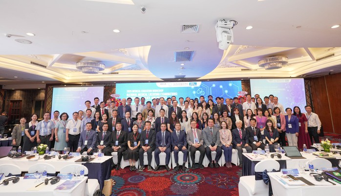 Chuẩn hóa năng lực bác sĩ bằng kỳ thi cấp phép hành nghề y toàn quốc- Ảnh 3. Chuẩn hóa năng lực bác sĩ bằng kỳ thi cấp phép hành nghề y toàn quốc- Ảnh 3.