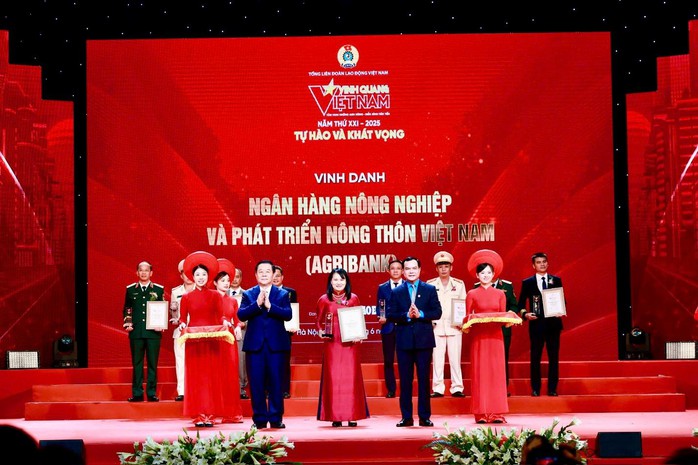 Agribank - Ngân hàng duy nhất được vinh danh tại chương trình VQVN năm 2025- Ảnh 1. Agribank - Ngân hàng duy nhất được vinh danh tại chương trình VQVN năm 2025- Ảnh 1.