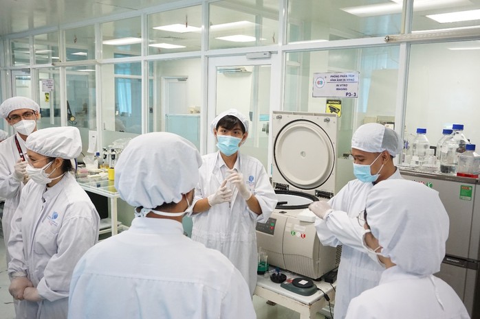 ĐHQG TP HCM có thêm 17 giáo sư lĩnh vực công nghệ thông tin, chip bán dẫn, AI- Ảnh 1. ĐHQG TP HCM có thêm 17 giáo sư lĩnh vực công nghệ thông tin, chip bán dẫn, AI- Ảnh 1.
