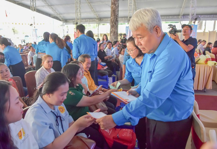 Hàng trăm ngàn lượt đoàn viên - lao động hưởng lợi từ Tháng Công nhân- Ảnh 2. Hàng trăm ngàn lượt đoàn viên - lao động hưởng lợi từ Tháng Công nhân- Ảnh 2.