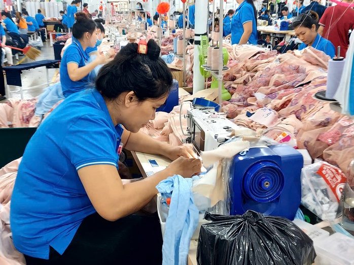 Lưu ý của cơ quan BHXH về đối tượng, mức đóng và phương thức đóng BHXH, BHYT theo quy định mới - Ảnh 1.