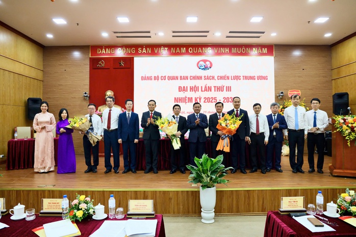 Thường trực Ban Bí thư: Ban Chính sách, chiến lược Trung ương cần nâng tầm tham mưu chiến lược- Ảnh 4. Thường trực Ban Bí thư: Ban Chính sách, chiến lược Trung ương cần nâng tầm tham mưu chiến lược- Ảnh 4.