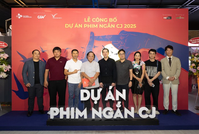 Thanh Thúy - Đức Thịnh đưa con đến cuộc thi phim ngắn- Ảnh 5. Thanh Thúy - Đức Thịnh đưa con đến cuộc thi phim ngắn- Ảnh 5.