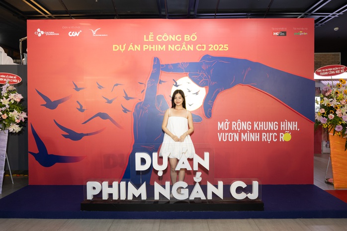 Thanh Thúy - Đức Thịnh đưa con đến cuộc thi phim ngắn- Ảnh 9. Thanh Thúy - Đức Thịnh đưa con đến cuộc thi phim ngắn- Ảnh 9.