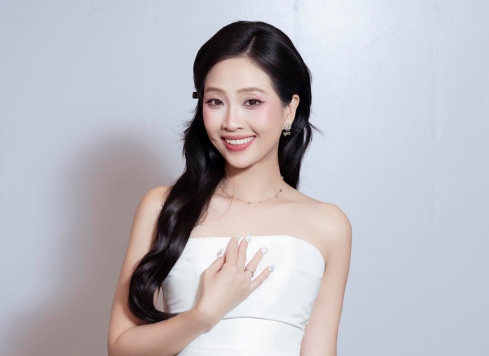 Dàn nghệ sĩ tham gia ghi hình "Mái ấm gia đình Việt"- Ảnh 3. Dàn nghệ sĩ tham gia ghi hình "Mái ấm gia đình Việt"- Ảnh 3.