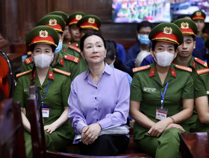 Báo in ngày 26-6: Chặng nước rút 5 ngày của TP HCM - Ảnh 3.