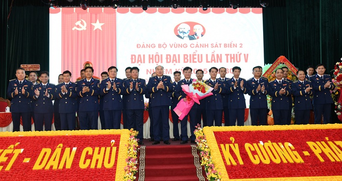 Đại tá Lê Huy tái đắc cử Bí thư Đảng ủy Vùng Cảnh sát biển 2- Ảnh 3. Đại tá Lê Huy tái đắc cử Bí thư Đảng ủy Vùng Cảnh sát biển 2- Ảnh 3.