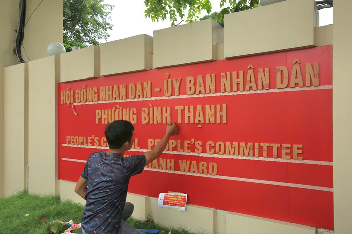 Hình ảnh nhiều địa phương ở TP HCM gắn bảng tên phường mới- Ảnh 2. Hình ảnh nhiều địa phương ở TP HCM gắn bảng tên phường mới- Ảnh 2.