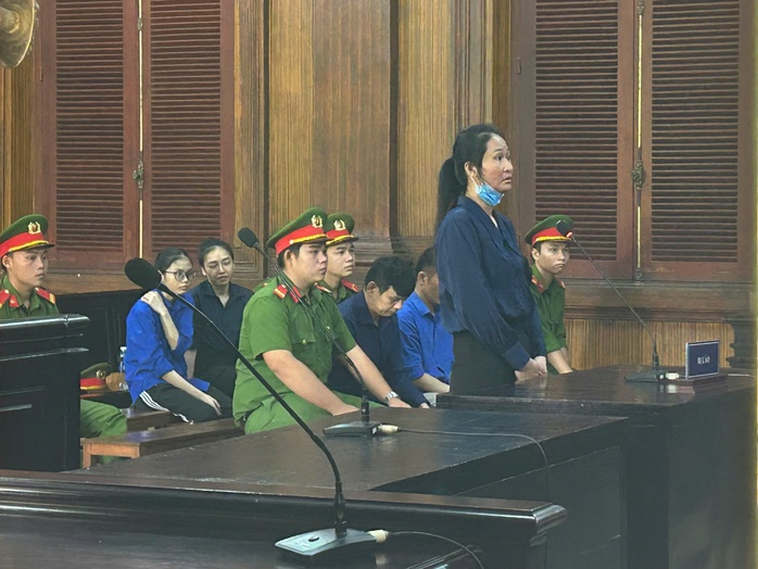 Đường dây ma túy tinh vi liên tỉnh: Chủ mưu nhận lệnh qua Signal, giao dịch bằng “trái cây”, “tôm”- Ảnh 1. Đường dây ma túy tinh vi liên tỉnh: Chủ mưu nhận lệnh qua Signal, giao dịch bằng “trái cây”, “tôm”- Ảnh 1.