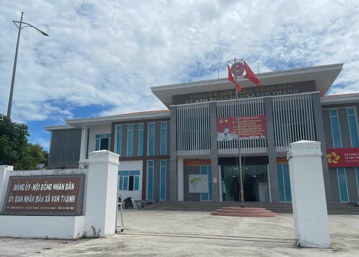 Cựu bí thư, chủ tịch 1 xã ở Khánh Hòa bị khởi tố - Ảnh 1. Cựu bí thư, chủ tịch 1 xã ở Khánh Hòa bị khởi tố - Ảnh 1.