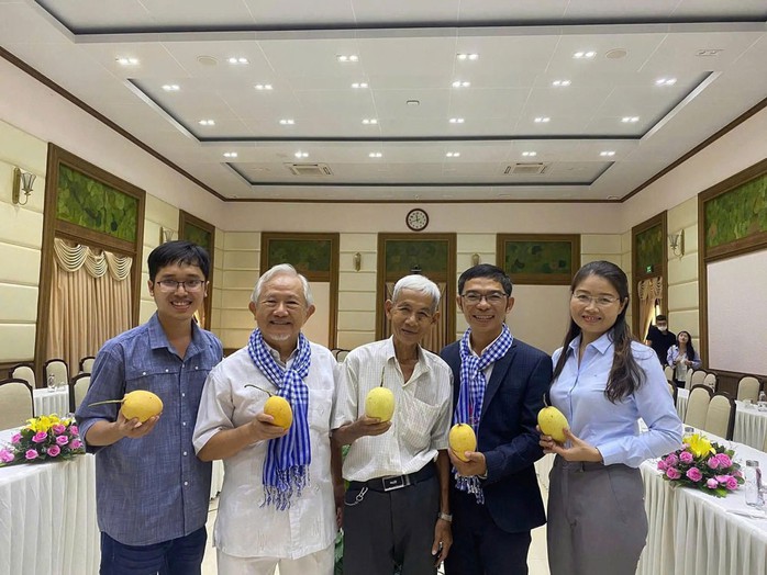 Cuộc thi viết “Lòng tốt quanh tôi” lần 3: Dốc tâm huyết phát triển xoài sạch - Ảnh 2. Cuộc thi viết “Lòng tốt quanh tôi” lần 3: Dốc tâm huyết phát triển xoài sạch - Ảnh 2.