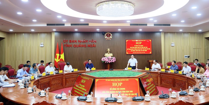Quảng Ngãi và Kon Tum họp bàn sắp xếp trụ sở sau sáp nhập- Ảnh 1. Quảng Ngãi và Kon Tum họp bàn sắp xếp trụ sở sau sáp nhập- Ảnh 1.