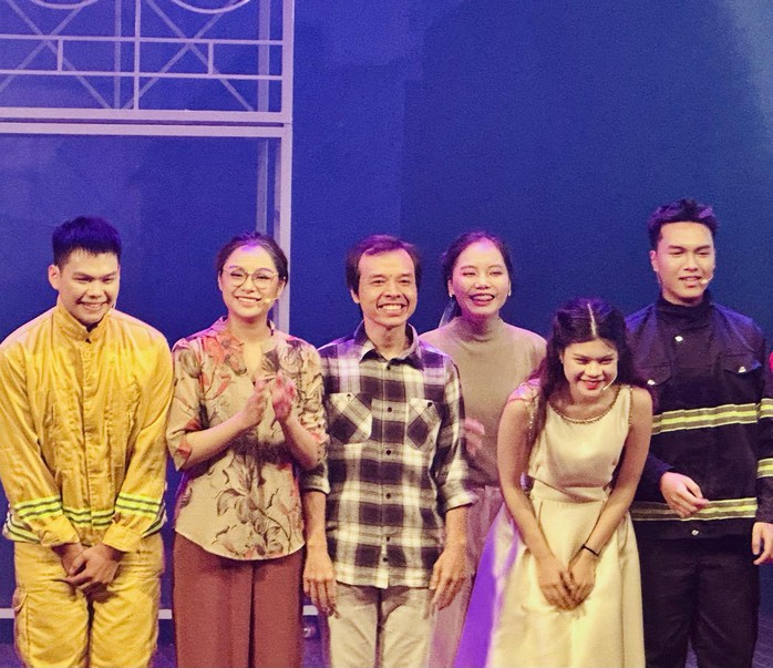 Đạo diễn Nguyễn Hoàng Tùng và ê kíp biến ước mơ nhạc kịch thành hiện thực- Ảnh 1. Đạo diễn Nguyễn Hoàng Tùng và ê kíp biến ước mơ nhạc kịch thành hiện thực- Ảnh 1.