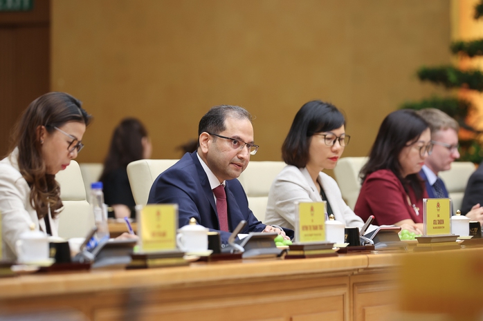 Thủ tướng kêu gọi doanh nghiệp Anh đưa thương mại và đầu tư song phương vượt 10 tỉ USD- Ảnh 7. Thủ tướng kêu gọi doanh nghiệp Anh đưa thương mại và đầu tư song phương vượt 10 tỉ USD- Ảnh 7.