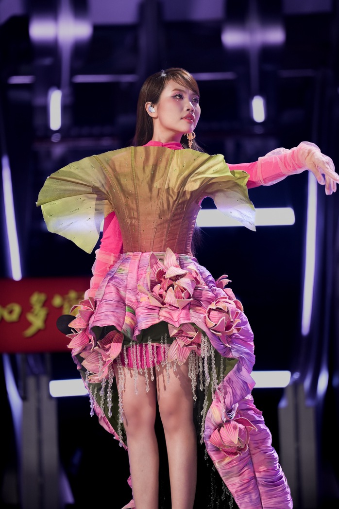 Phương Mỹ Chi khiến khán giả tự hào- Ảnh 2. Phương Mỹ Chi khiến khán giả tự hào- Ảnh 2.