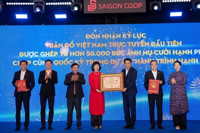 Saigon Co.op với hành trình 35 năm kết nối hạnh phúc- Ảnh 1. Saigon Co.op với hành trình 35 năm kết nối hạnh phúc- Ảnh 1.