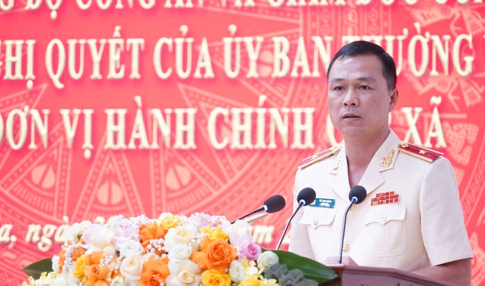 Công an Thanh Hóa công bố quyết định của Bộ Công an về tổ chức, cán bộ- Ảnh 3. Công an Thanh Hóa công bố quyết định của Bộ Công an về tổ chức, cán bộ- Ảnh 3.