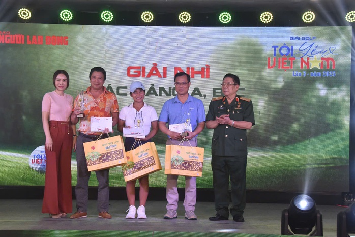 Giải Golf "Tôi yêu Việt Nam" lần 3 - năm 2025: Dấu ấn các nữ golfer- Ảnh 3. Giải Golf "Tôi yêu Việt Nam" lần 3 - năm 2025: Dấu ấn các nữ golfer - Ảnh 3.