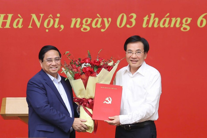 Dứt khoát phải đạt mục tiêu tăng trưởng 2 con số - Ảnh 1. Dứt khoát phải đạt mục tiêu tăng trưởng 2 con số - Ảnh 1.