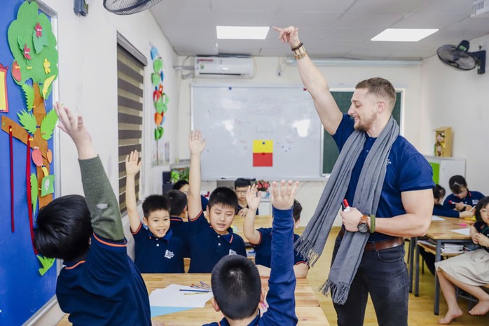Cải cách thủ tục cấp giấy phép lao động cho người nước ngoài - Ảnh 1. Cải cách thủ tục cấp giấy phép lao động cho người nước ngoài - Ảnh 1.