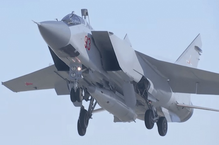 Tên lửa siêu thanh Kinzhal Nga xuyên thủng phòng không Ukraine- Ảnh 1. Tên lửa siêu thanh Kinzhal Nga xuyên thủng phòng không Ukraine- Ảnh 1.