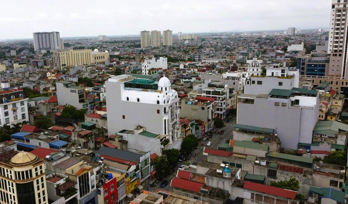 Căn nhà của Tuấn "thần đèn" nổi bật giữa con phố đắt đỏ nhất xứ Thanh - Ảnh 9.
