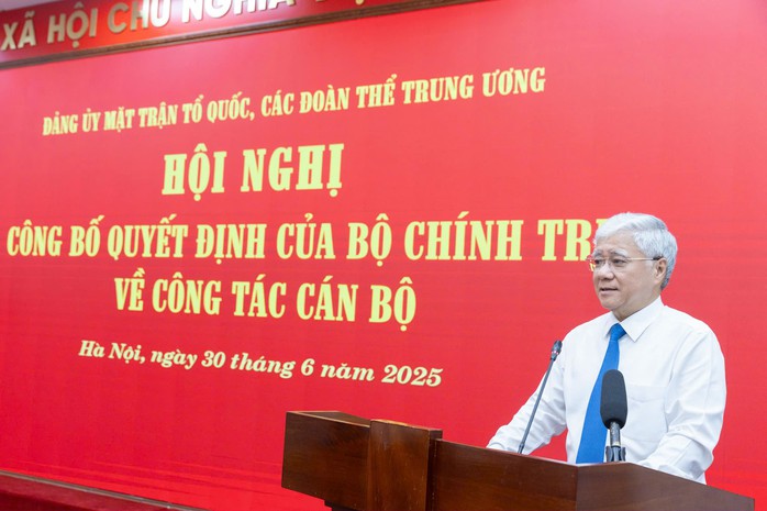 Công bố Quyết định thành lập 19 ban, đơn vị Cơ quan Ủy ban Trung ương MTTQ Việt Nam- Ảnh 3. Công bố Quyết định thành lập 19 ban, đơn vị Cơ quan Ủy ban Trung ương MTTQ Việt Nam- Ảnh 3.