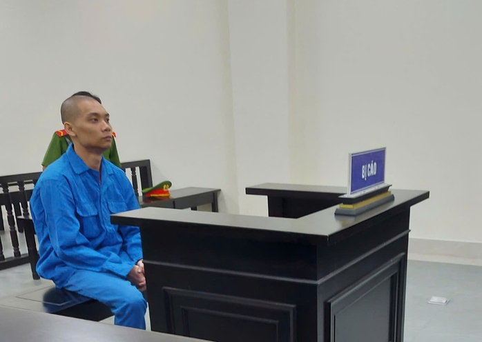 Nam thanh niên chuyên sàm sỡ những người lớn tuổi hơn mình - Ảnh 1.