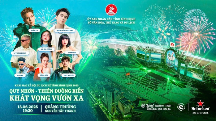 Bùng nổ sắc màu biển cả tại lễ khai mạc Lễ hội Du lịch hè Bình Định 2025- Ảnh 1. Bùng nổ sắc màu biển cả tại lễ khai mạc Lễ hội Du lịch hè Bình Định 2025- Ảnh 1.