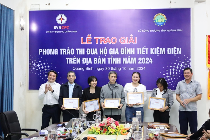 EVNCPC chủ động, sáng tạo trong sử dụng năng lượng tiết kiệm và hiệu quả- Ảnh 3. EVNCPC chủ động, sáng tạo trong sử dụng năng lượng tiết kiệm và hiệu quả- Ảnh 3.
