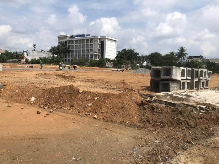 Vì sao TP Quảng Ngãi áp giá đền bù đất ở cho dân quá thấp ?- Ảnh 3. Vì sao TP Quảng Ngãi áp giá đền bù đất ở cho dân quá thấp ?- Ảnh 3.