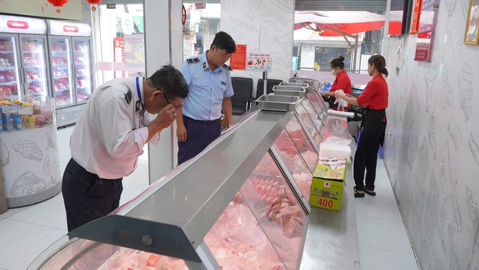 Người “tố” cửa hàng của C.P. Việt Nam: “Tôi không hơn thua, chỉ muốn bảo vệ cộng đồng” - Ảnh 2.