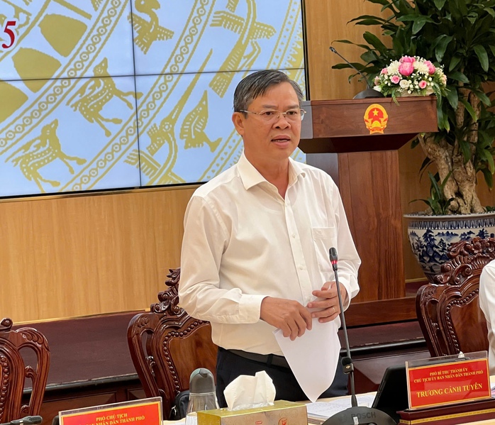 Chủ tịch Cần Thơ trải lòng: "Tôi rất buồn vì một số giám đốc làm được hay không cũng không báo cáo"- Ảnh 1. Chủ tịch Cần Thơ trải lòng: "Tôi rất buồn vì một số giám đốc làm được hay không cũng không báo cáo"- Ảnh 1.