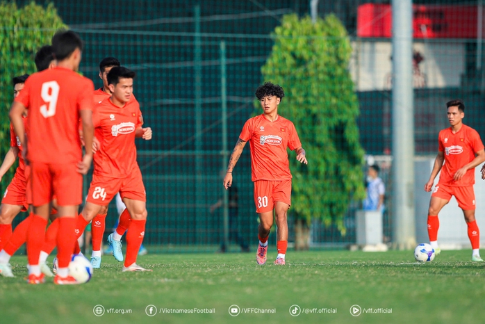 Ấn tượng cầu thủ Việt kiều khoác áo U22 Việt Nam- Ảnh 2. Ấn tượng cầu thủ Việt kiều khoác áo U22 Việt Nam- Ảnh 2.