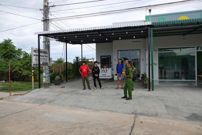 Bắt thêm đối tượng trong vụ giả danh công an để “Cưỡng đoạt tài sản”- Ảnh 1. Bắt thêm đối tượng trong vụ giả danh công an để “Cưỡng đoạt tài sản”- Ảnh 1.