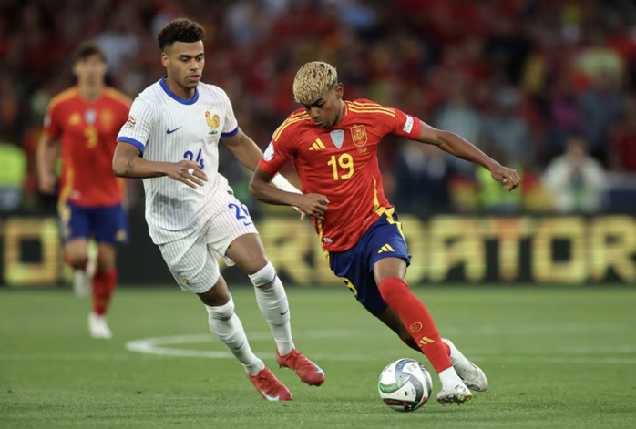 Yamal tỏa sáng trong "đại tiệc" 9 bàn, Tây Ban Nha thắng Pháp bán kết Nations League- Ảnh 1. Yamal tỏa sáng trong "đại tiệc" 9 bàn, Tây Ban Nha thắng Pháp bán kết Nations League- Ảnh 1.