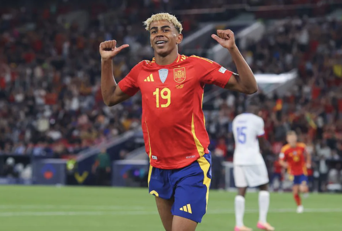 Yamal tỏa sáng trong "đại tiệc" 9 bàn, Tây Ban Nha thắng Pháp bán kết Nations League- Ảnh 7. Yamal tỏa sáng trong "đại tiệc" 9 bàn, Tây Ban Nha thắng Pháp bán kết Nations League- Ảnh 7.