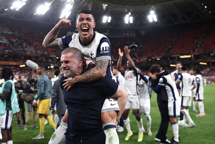 Tottenham sa thải HLV Postecoglou, nguy cơ cầu thủ nổi loạn- Ảnh 3. Tottenham sa thải HLV Postecoglou, nguy cơ cầu thủ nổi loạn- Ảnh 3.