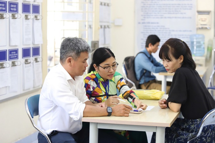 Đề xuất doanh nhân tiêu biểu được ký hợp đồng làm công chức lãnh đạo- Ảnh 1. Đề xuất doanh nhân tiêu biểu được ký hợp đồng làm công chức lãnh đạo- Ảnh 1.