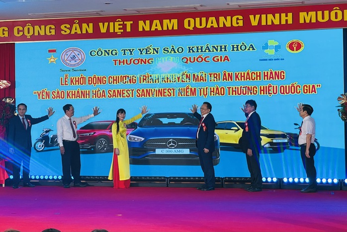 100 tỉ đồng khuyến mại từ Yến sào Khánh Hòa- Ảnh 1. 100 tỉ đồng khuyến mại từ Yến sào Khánh Hòa- Ảnh 1.