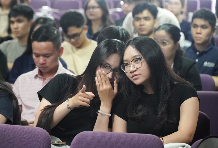Trả giá vì "hóng drama" thiếu kiểm soát- Ảnh 2. Trả giá vì "hóng drama" thiếu kiểm soát- Ảnh 2.