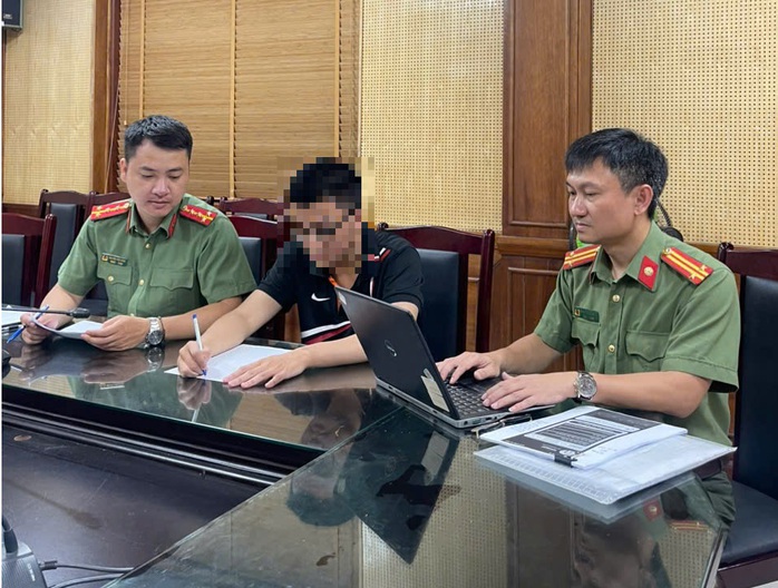 Khởi tố vụ lộ đề thi tốt nghiệp THPT xảy ra tại Hà Nội- Ảnh 1. Khởi tố vụ lộ đề thi tốt nghiệp THPT xảy ra tại Hà Nội- Ảnh 1.