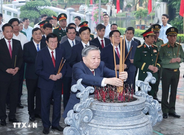 Tổng Bí thư Tô Lâm: Tiếp tục khơi dậy tinh thần Nguyễn Văn Linh - tinh thần đổi mới, quyết đoán- Ảnh 6. Tổng Bí thư Tô Lâm: Tiếp tục khơi dậy tinh thần Nguyễn Văn Linh - tinh thần đổi mới, quyết đoán- Ảnh 6.