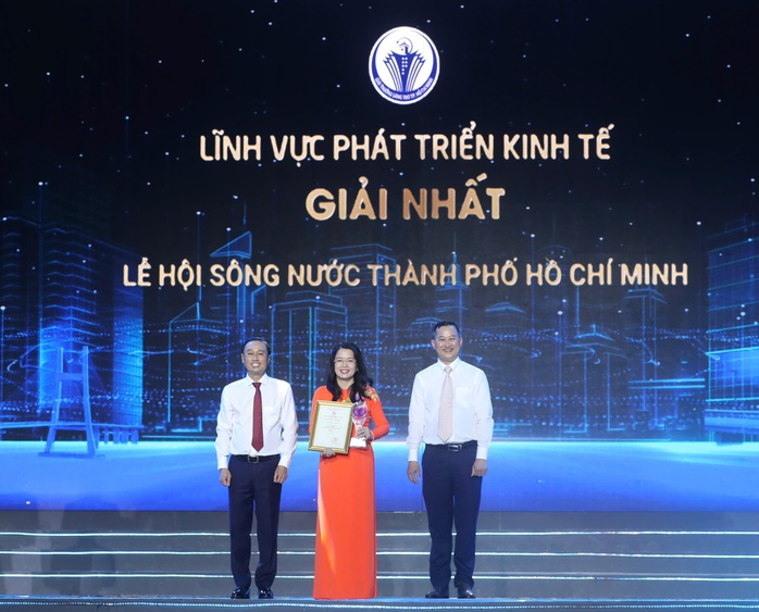 Chương trình "Tự hào cờ Tổ quốc" đoạt giải Nhì Giải thưởng Sáng tạo TP HCM năm 2025- Ảnh 5.