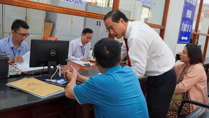 Những hình ảnh tại nhiều phường mới ở TP HCM trong ngày đầu tiên làm việc- Ảnh 22. Những hình ảnh tại nhiều phường mới ở TP HCM trong ngày đầu tiên làm việc- Ảnh 22.