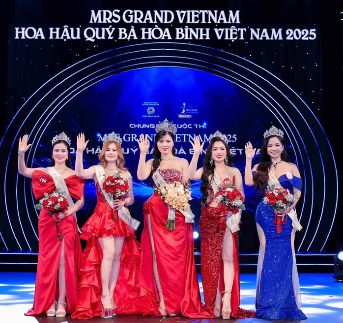 Nhan sắc Hoa hậu Quý bà Hòa bình Việt Nam 2025 Nguyễn Thị Thưa - Ảnh 2.