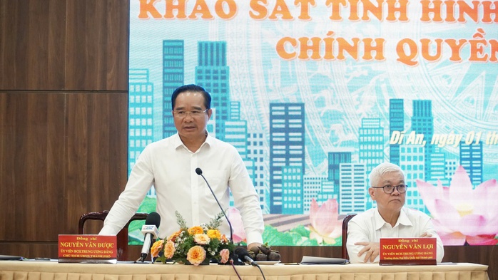 Làm việc với phường đông dân nhất, Chủ tịch UBND TP HCM nêu rõ 4 nhiệm vụ quan trọng - Ảnh 3. Làm việc với phường đông dân nhất, Chủ tịch UBND TP HCM nêu rõ 4 nhiệm vụ quan trọng - Ảnh 3.