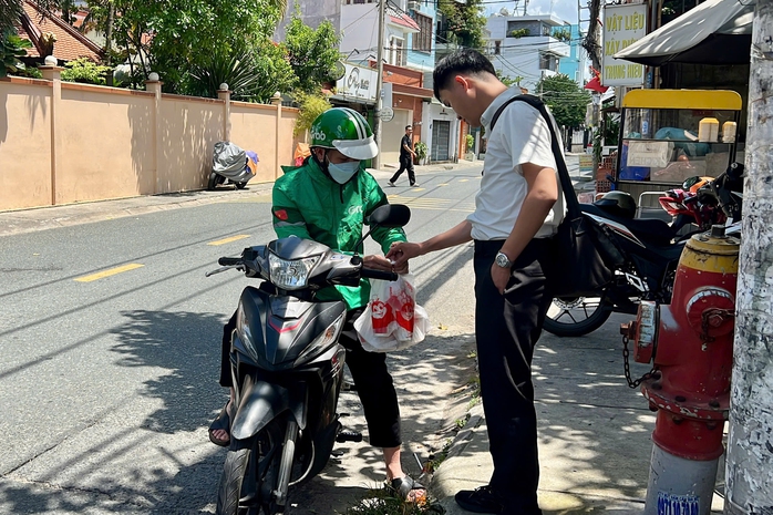 Muôn mặt nghề giao hàng- Ảnh 1.