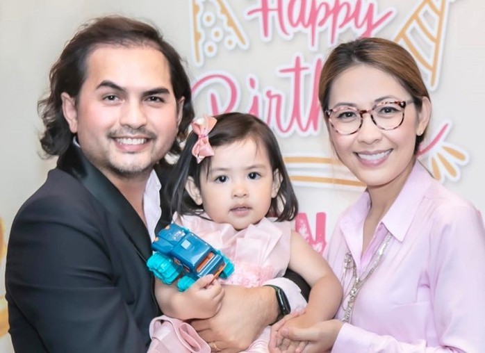 Căng thẳng leo thang giữa mẹ chồng và nàng dâu Bình Phương- vợ cố diễn viên Đức Tiến- Ảnh 1. Căng thẳng leo thang giữa mẹ chồng và nàng dâu Bình Phương- vợ cố diễn viên Đức Tiến- Ảnh 1.